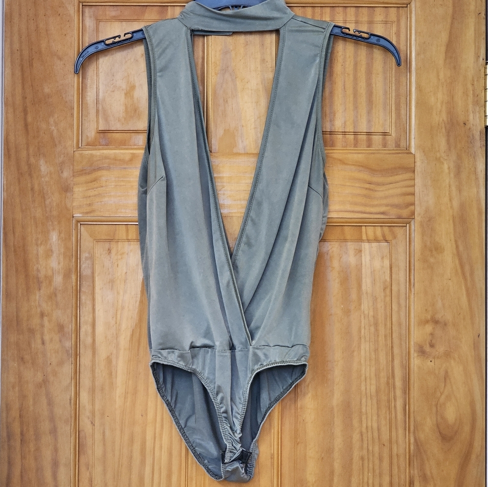 Charlotte Russe  Olive Green Plung V-neck Bodysuit With Snap Closure, Size S